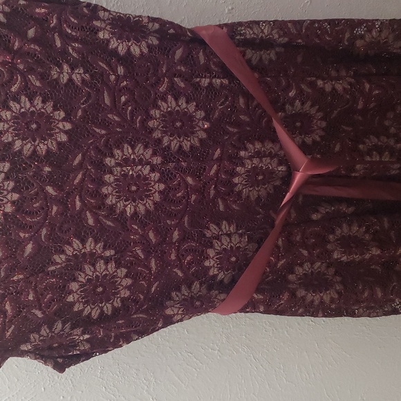 Dress - Picture 4 of 4